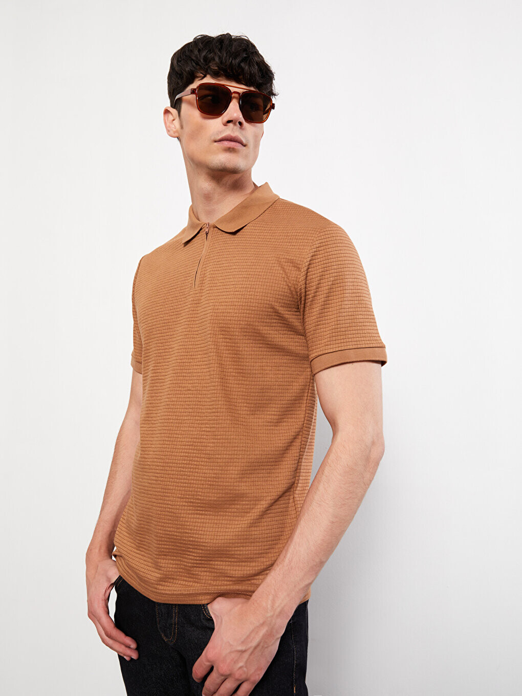 

Мужская футболка с воротником-поло и коротким рукавом LCW Casual, корица