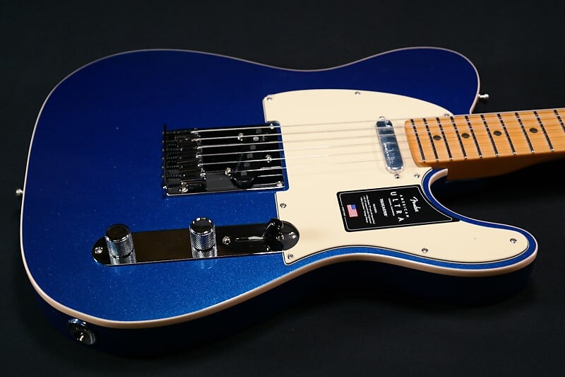 

Электрогитара Fender American Ultra Telecaster - Maple Fingerboard - Cobra Blue 656