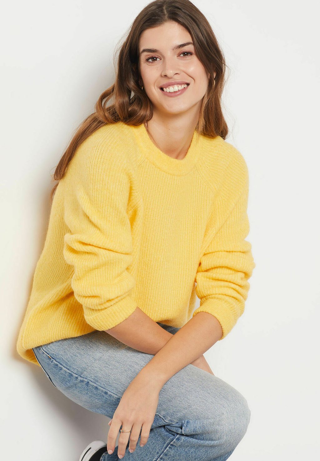 Вязаный свитер EMANUELLA Etam, цвет Yellow