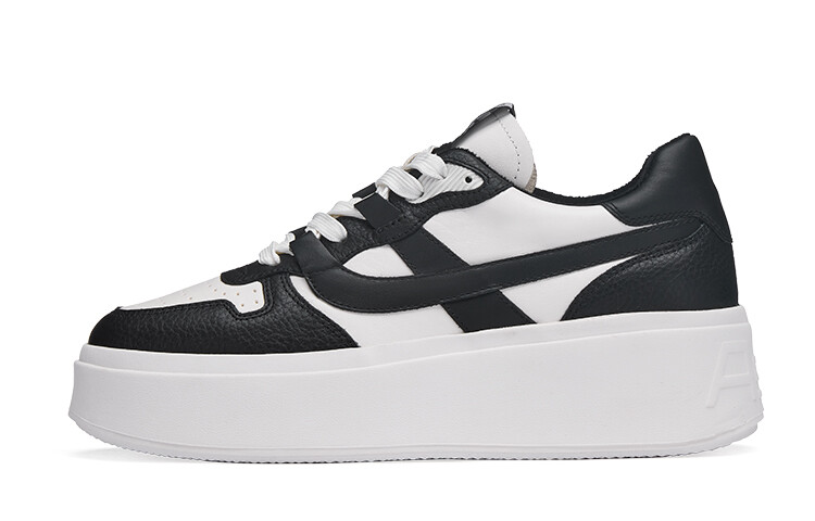 

Кроссовки ASH Skateboarding Shoes Women's Low-top Black/White, черный/белый