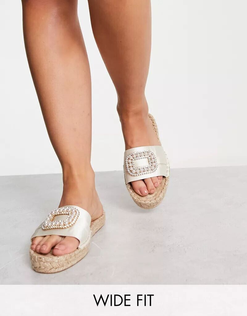 

Босоножки-эспадрильи цвета слоновой кости с жемчугом ASOS Wide Fit Jenna