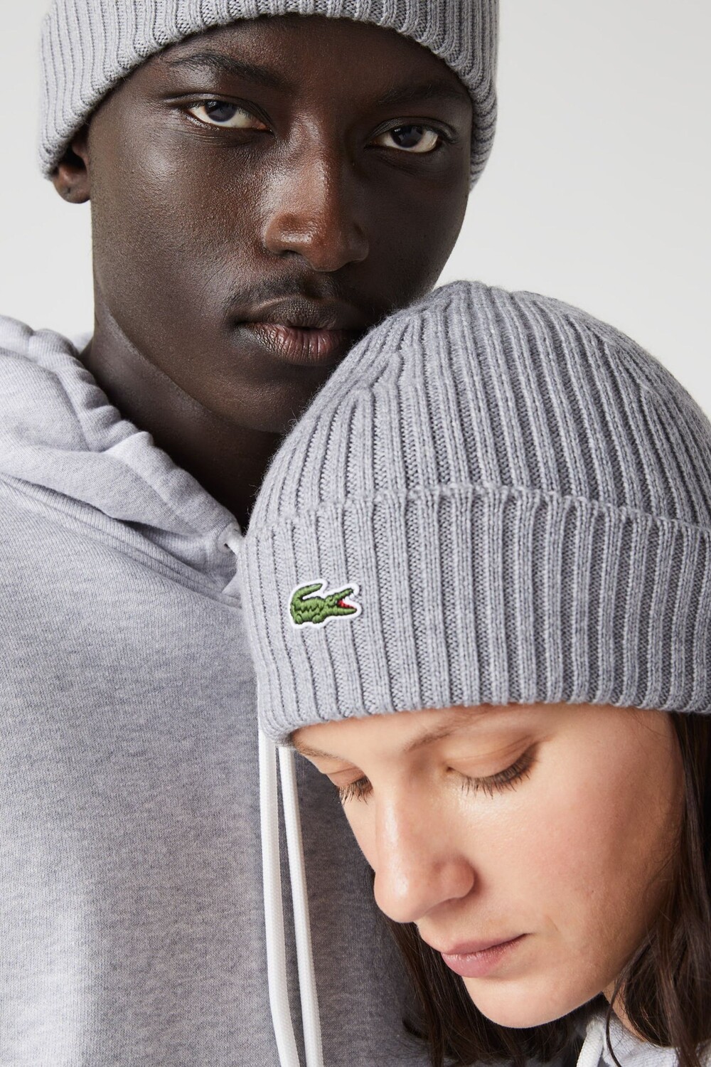 

Мужская серая вязаная шапка Core Essentials Lacoste, серый