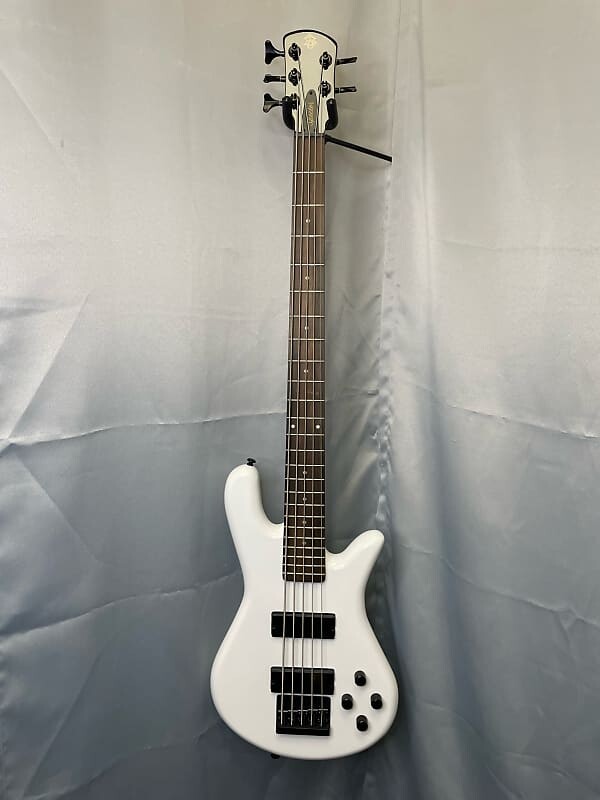 

Басс гитара Spector Performer 5 String 2021 White