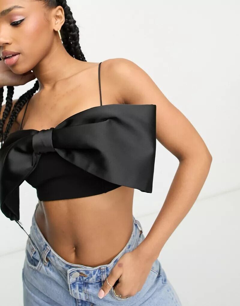 

Черный праздничный топ Stradivarius с объемным бантом