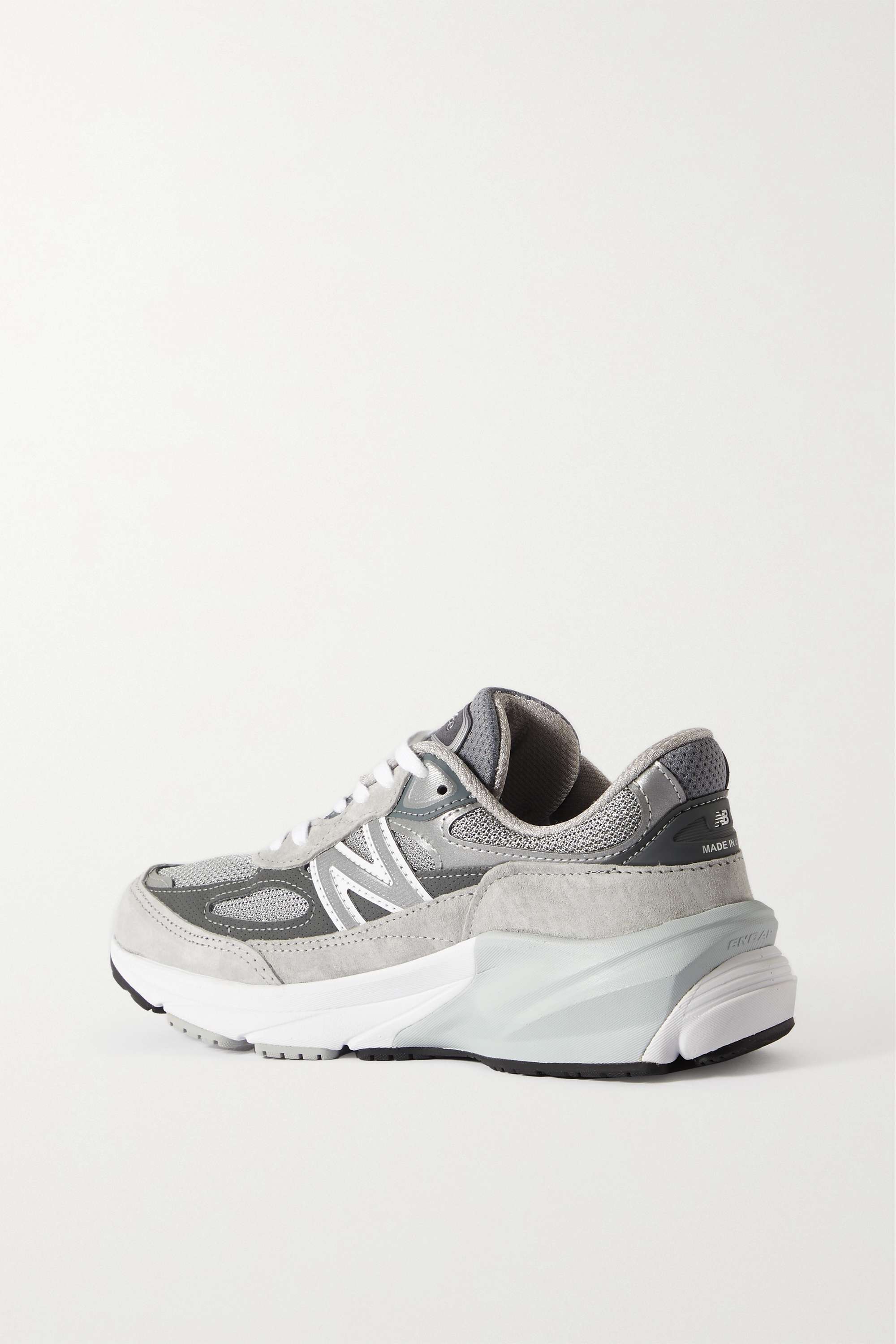 

NEW BALANCE Кроссовки Made in USA 990V6 из замши, кожи и сетки, серый