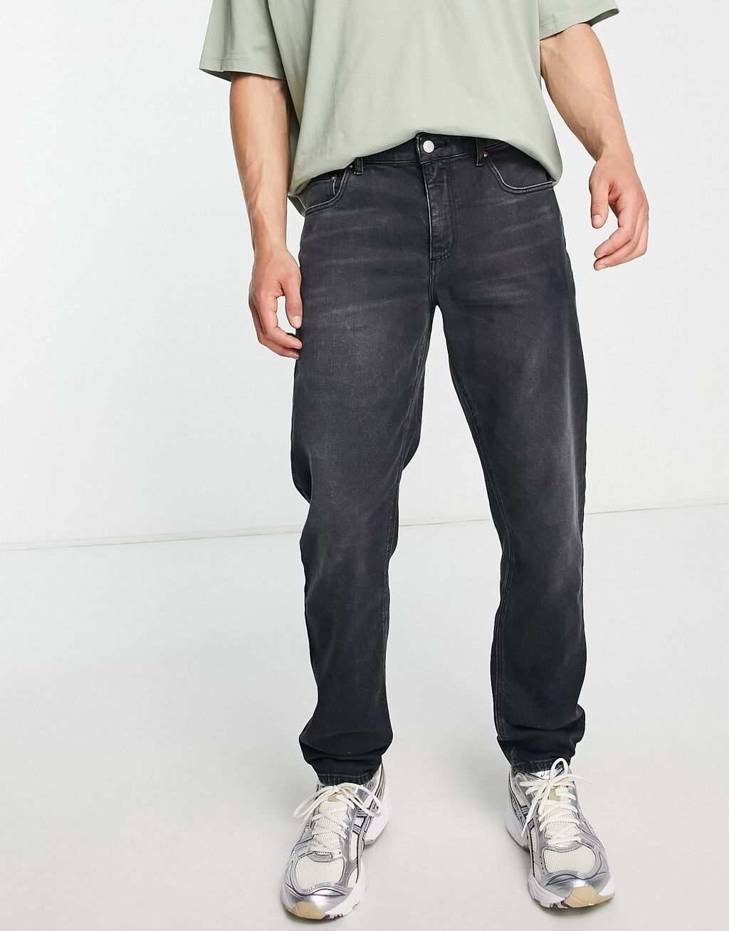 

Черные эластичные зауженные джинсы ASOS DESIGN