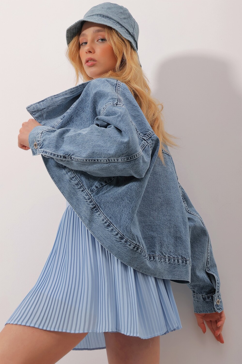 

Куртка - Синий - Oversize Trend Alaçatı Stili, синий