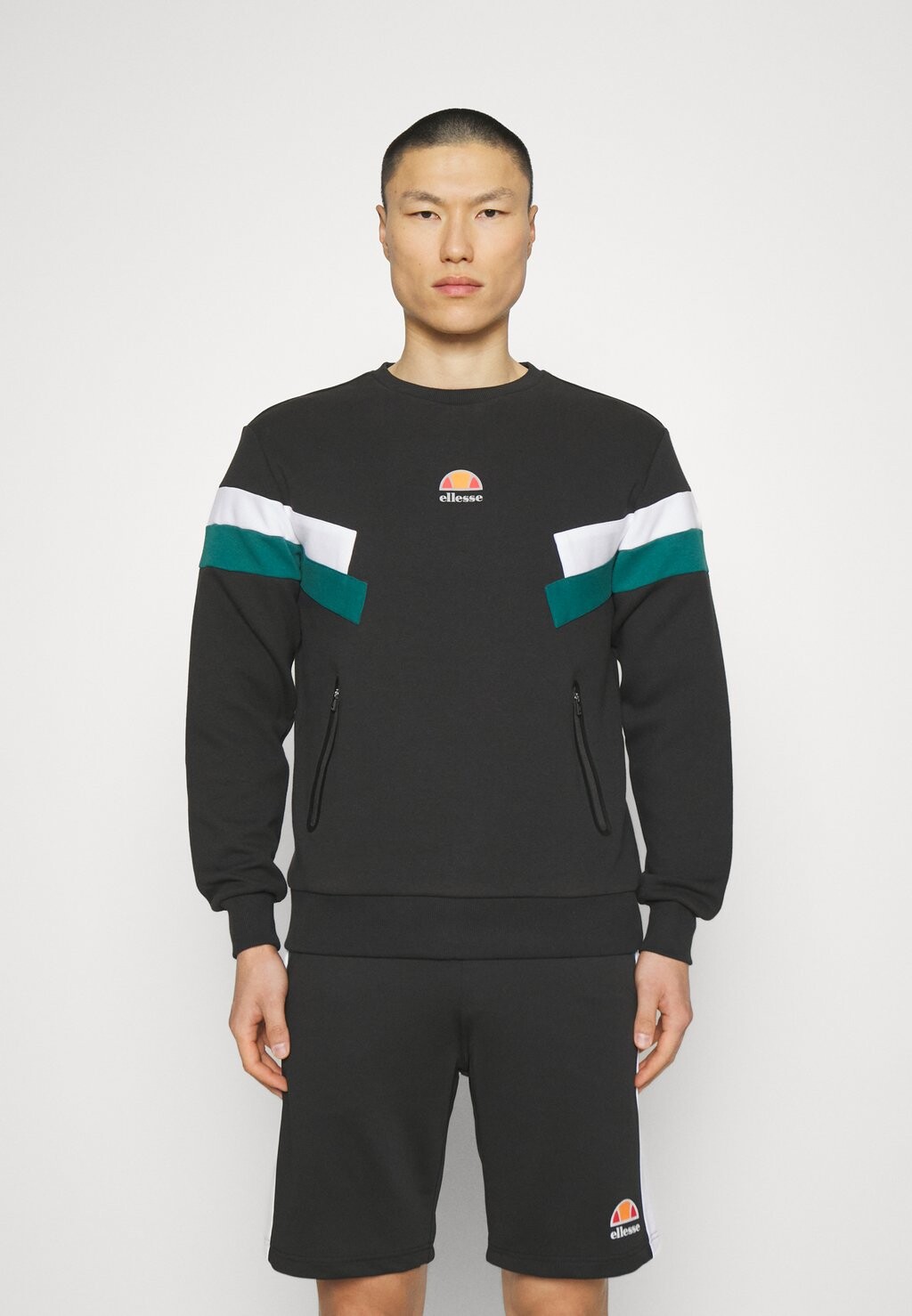 

Толстовка Ellesse, черный
