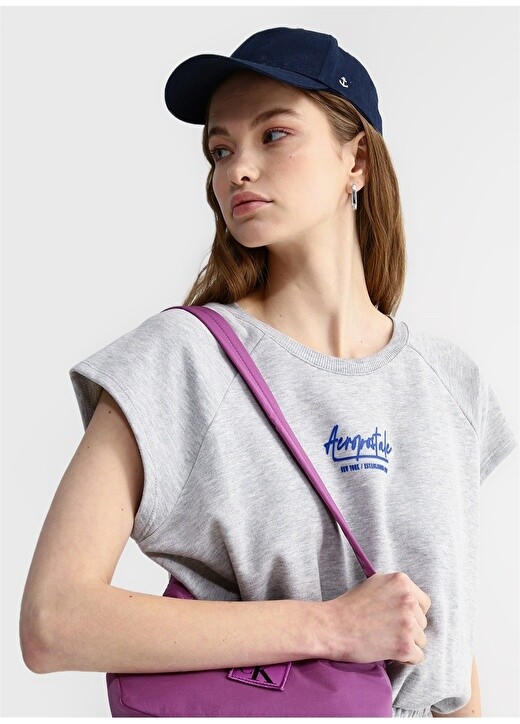 

Серая меланжевая женская блузка с круглым вырезом и принтом Aeropostale