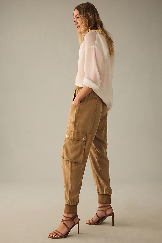 

Автор: Anthropologie Cargo Joggers, бежевый