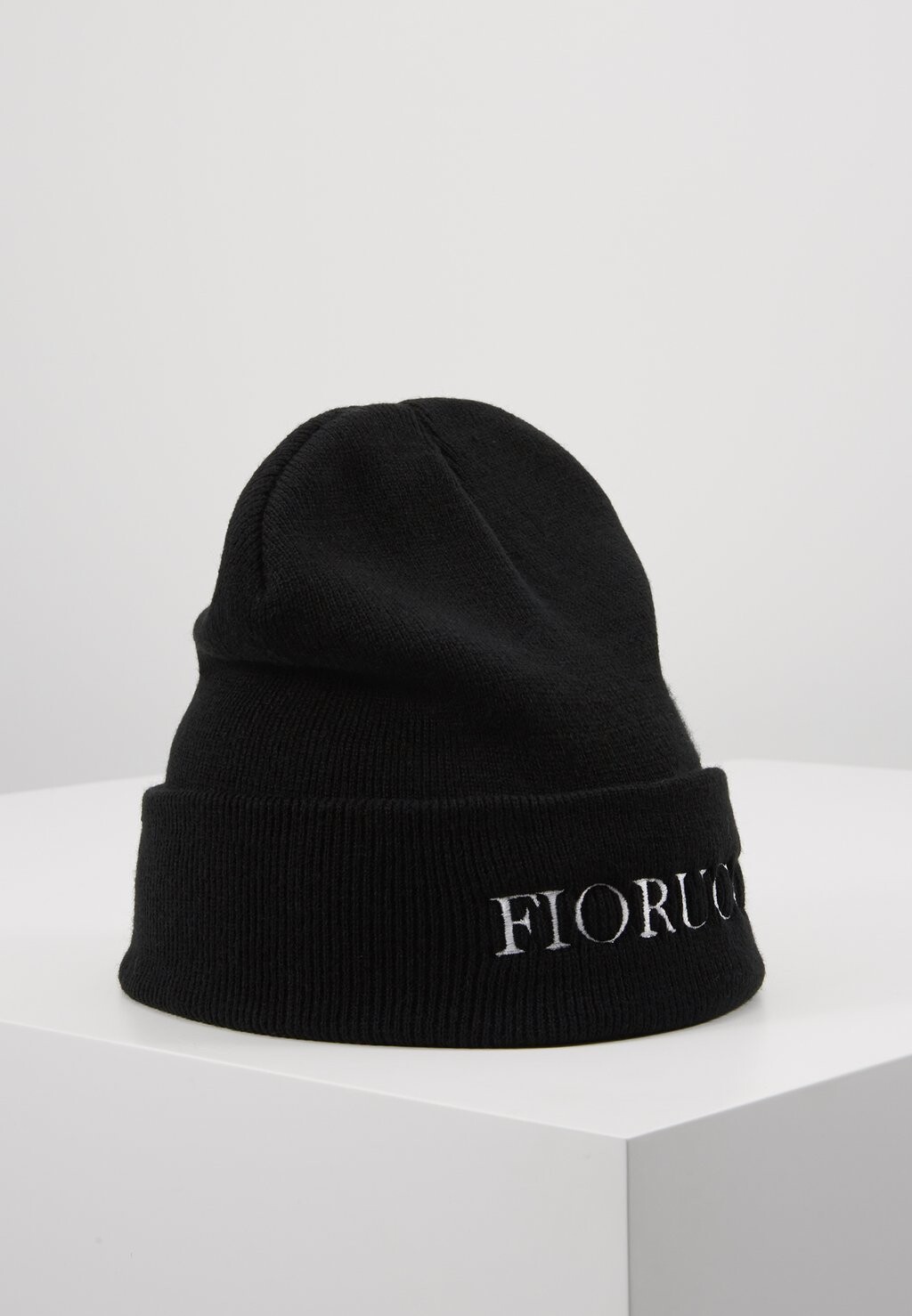 

Шапка Fiorucci, черный