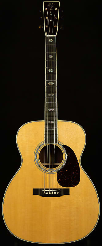 

Акустическая гитара Martin Guitars J-40 Standard