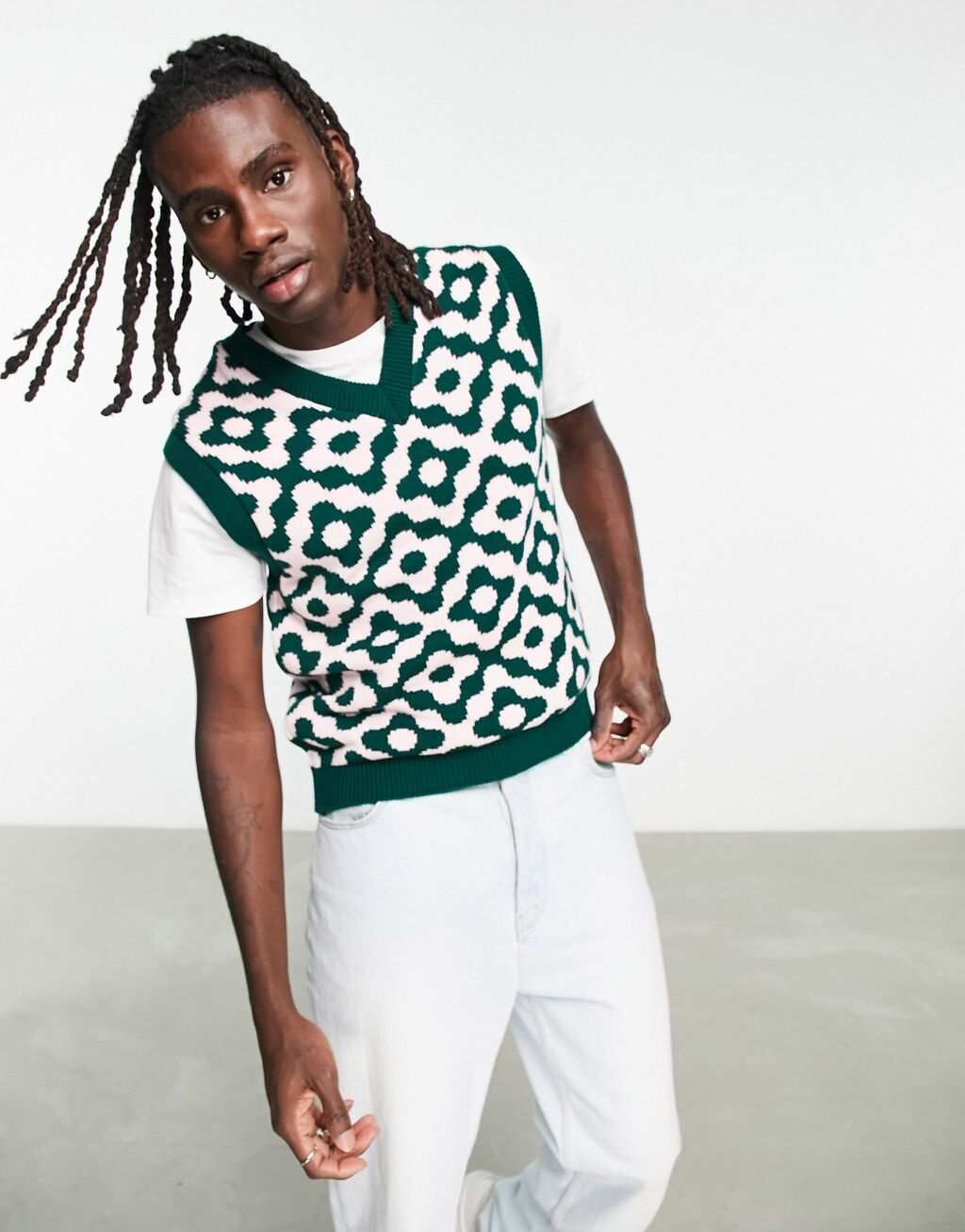 

Трикотажная майка с цветочным геодизайном ASOS DESIGN
