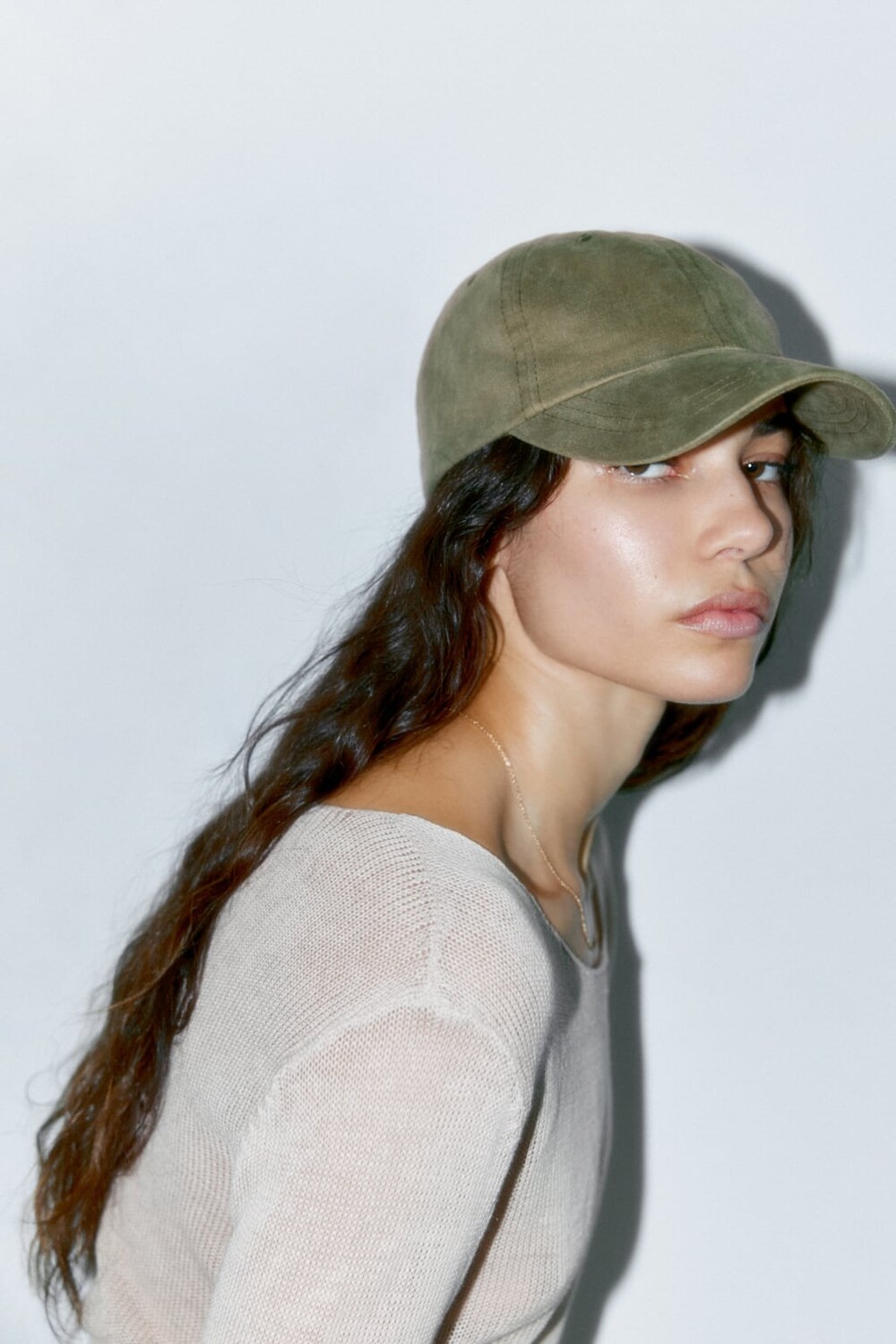 

Кепка саржи ZARA, хаки