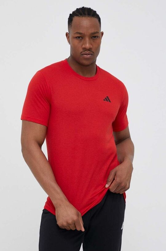 

Тренировочная футболка Train Essentials Feelready adidas Performance, красный