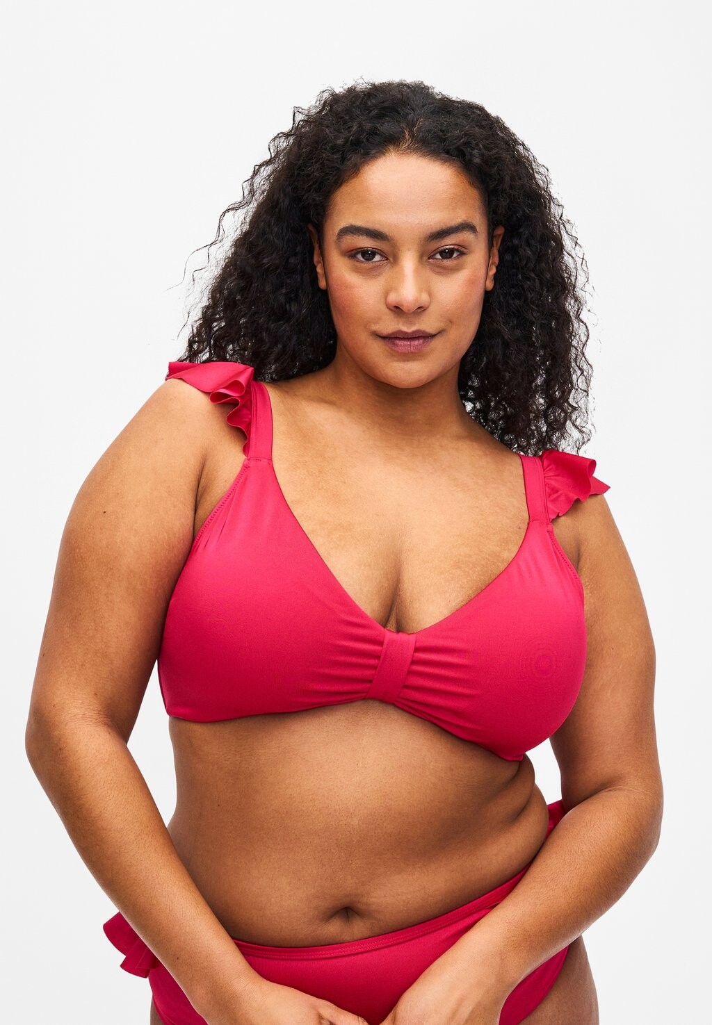 

Верх бикини WITH RUFFLES AND REMOVABLE PADS Zizzi, цвет jazzy