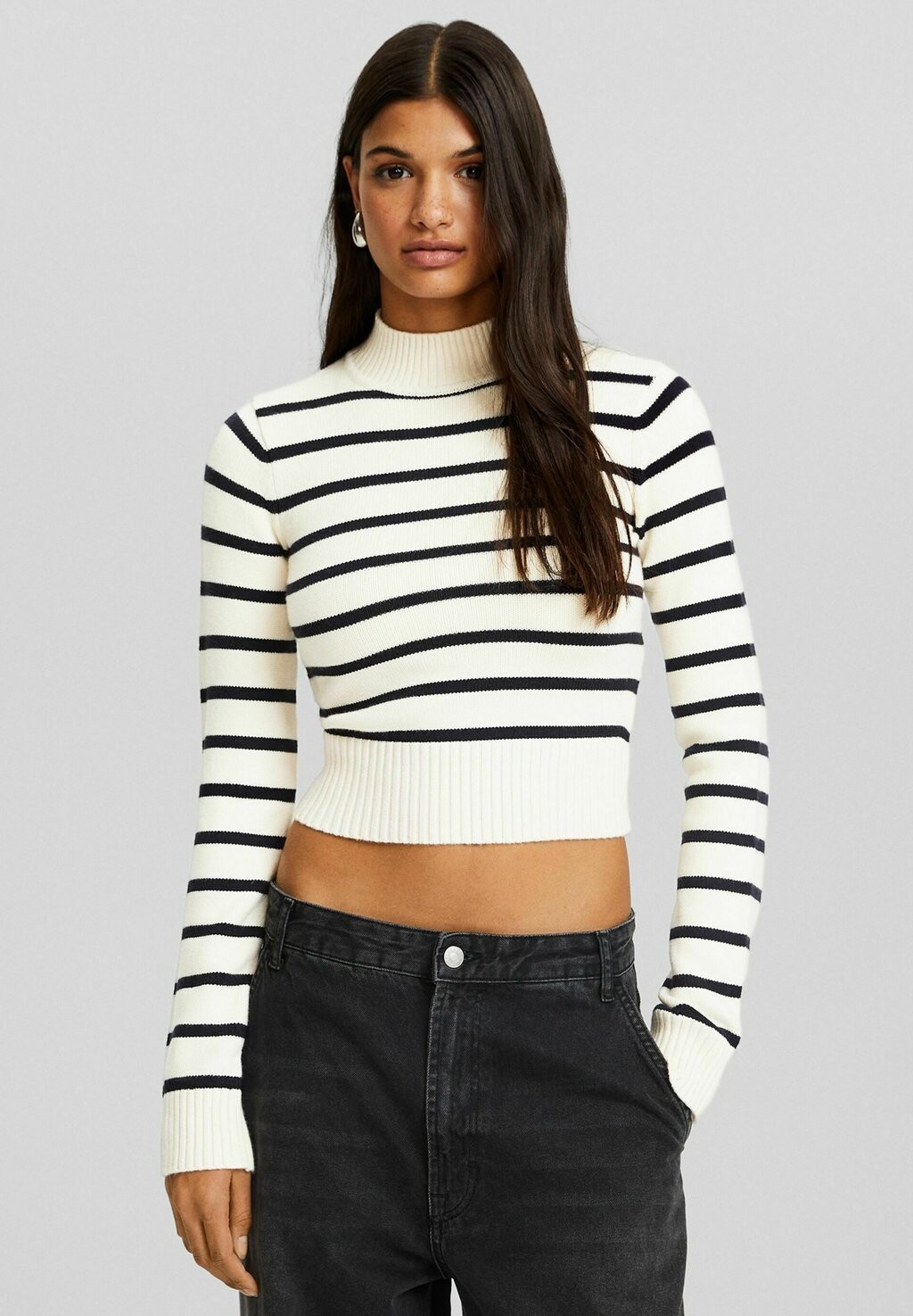 

Свитер Bershka, белый