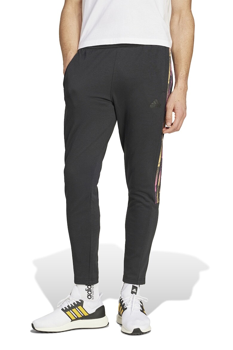 

Спортивные брюки Tiro из хлопка с логотипом Adidas Sportswear, черный