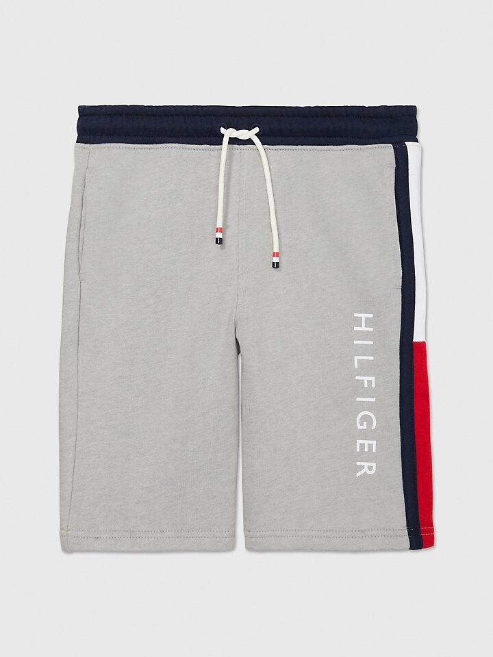 

Фирменные шорты в полоску Tommy Adaptive