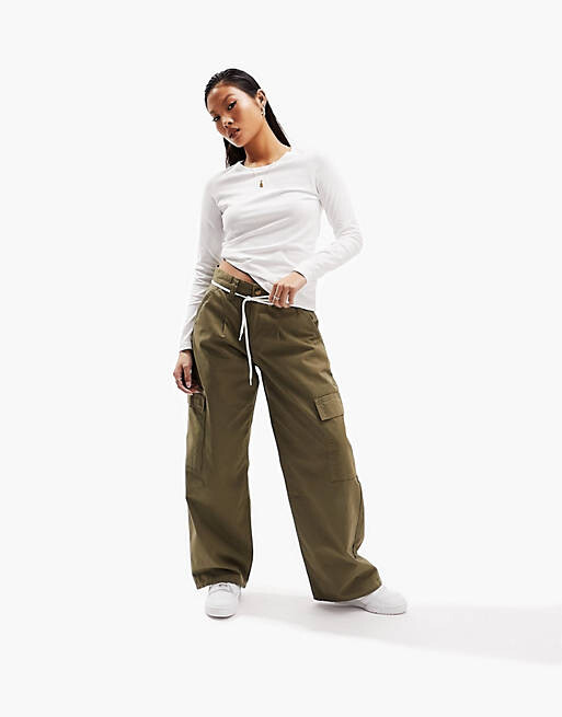 

Белая футболка узкого кроя с длинными рукавами ASOS DESIGN Petite, Белый