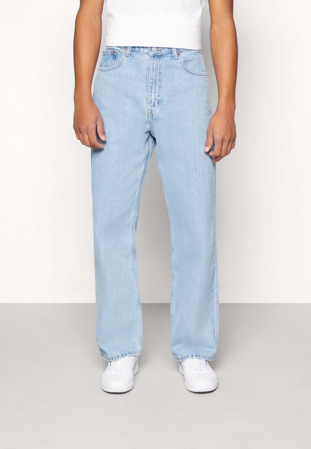 

Джинсы свободного кроя Dr.Denim