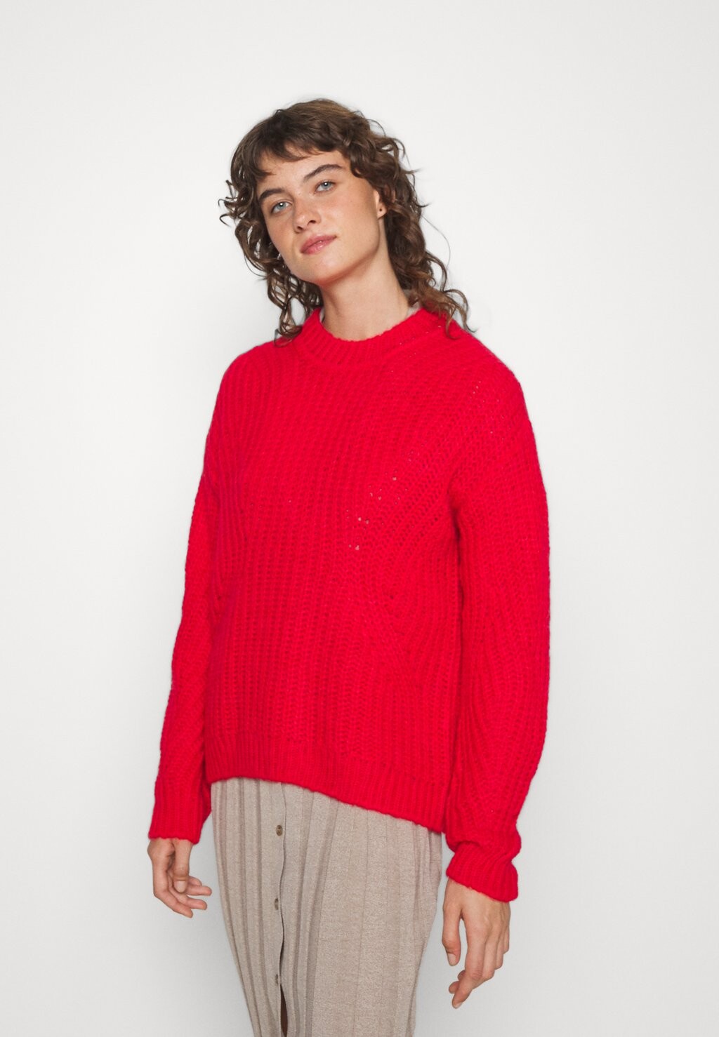 

Джемпер Esprit, красный