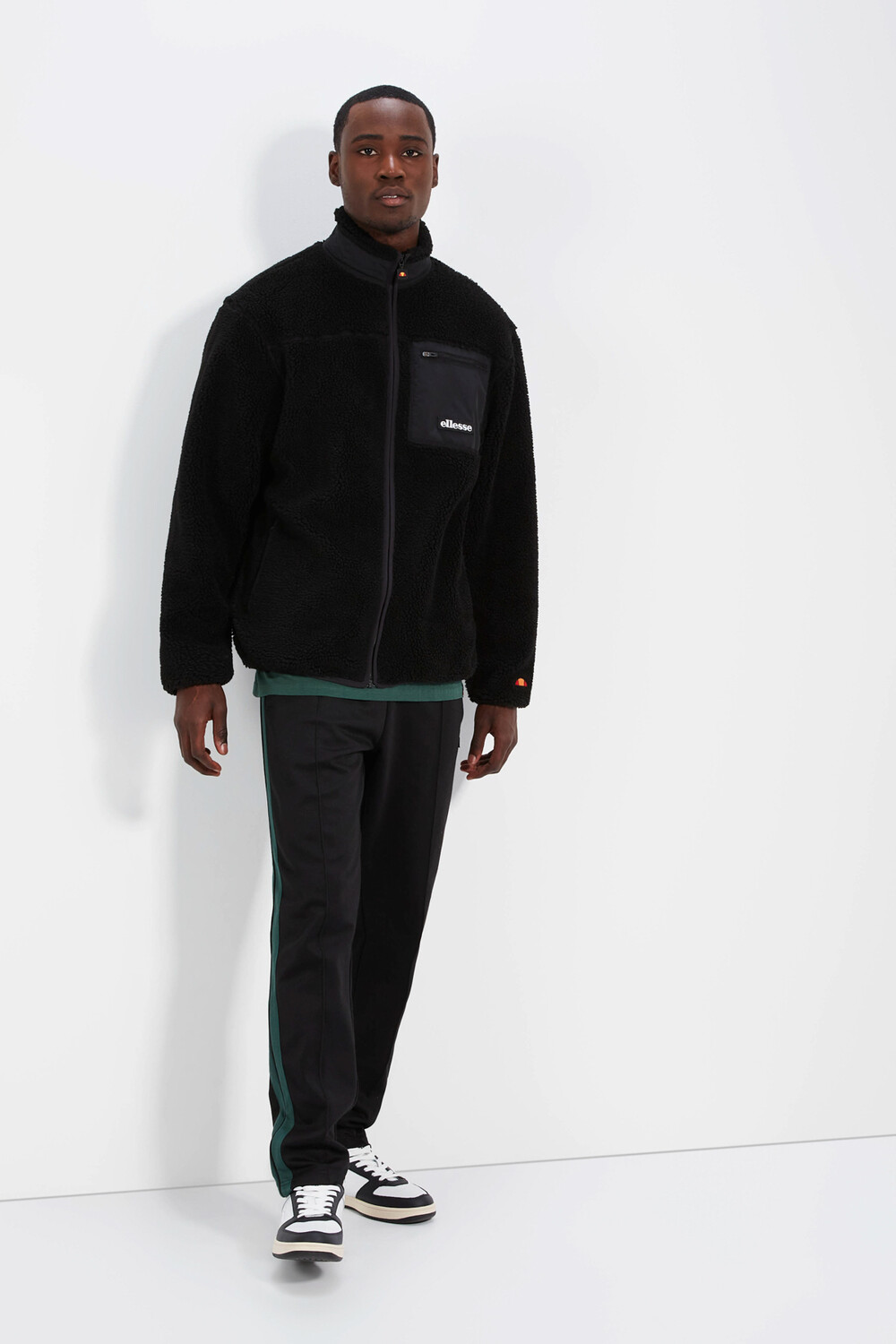 

Куртка - Черный - Классический крой Ellesse, черный