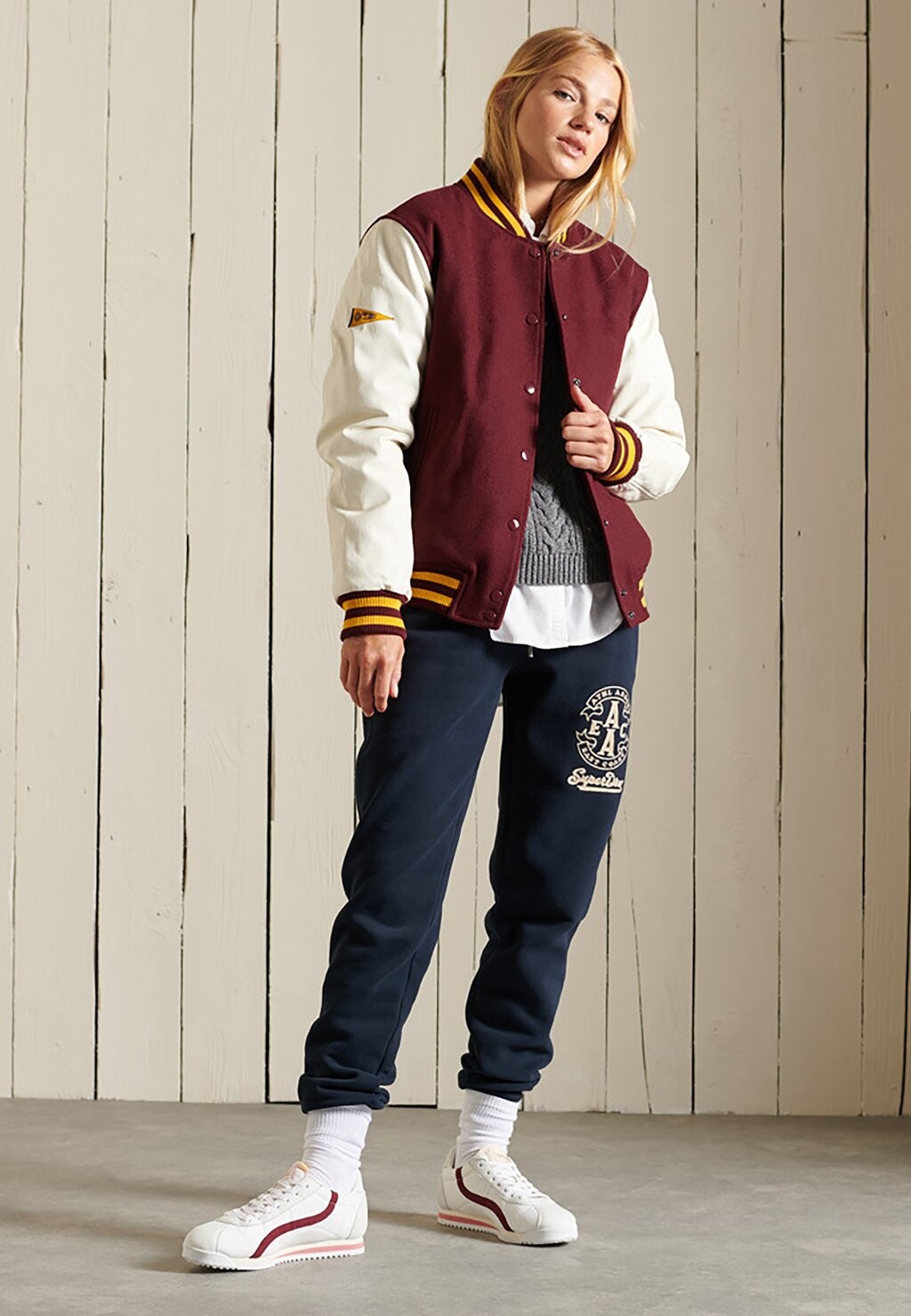 

бомбер Chaquetas Superdry COLLEGE VARSITY, цвет rich deep burgundy