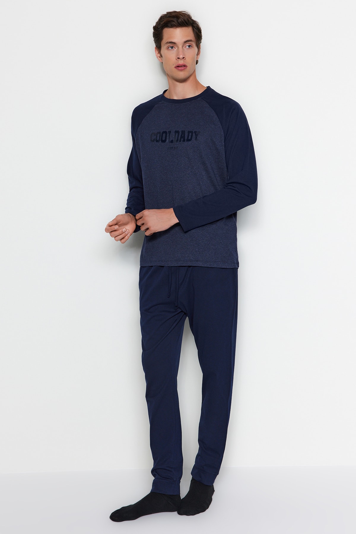 Пижамный комплект Trendyol вязаный с рукавами реглан, темно-синий темно синий вязаный джемпер aeropostale
