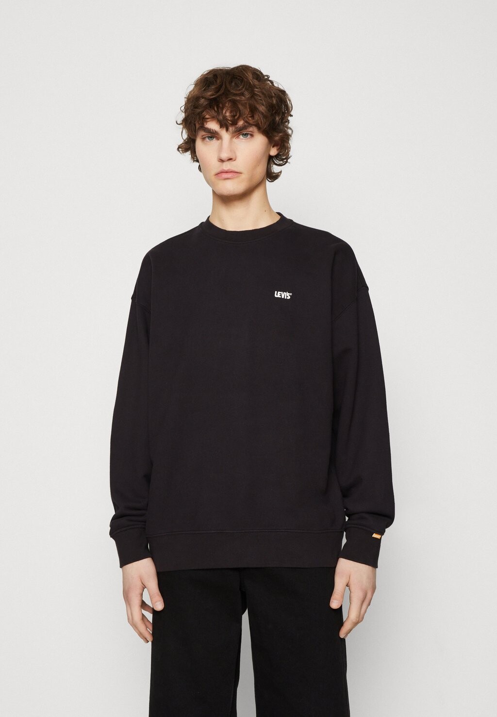 

Толстовка Levi's Crew, черный агат