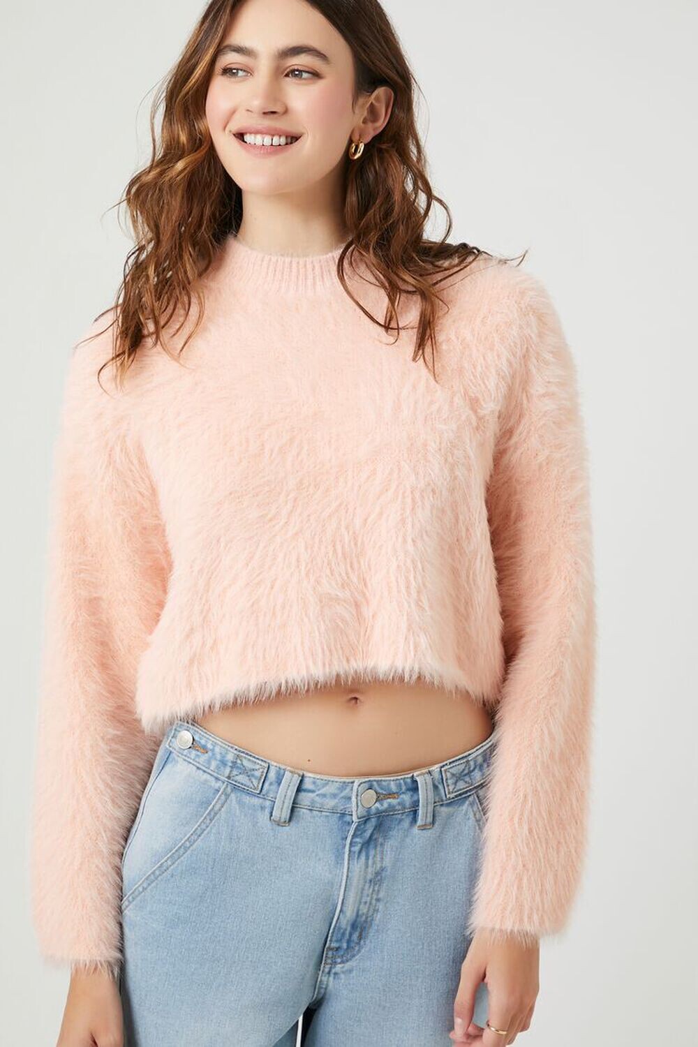 

Укороченный свитер нечеткой вязки Forever 21, розовый