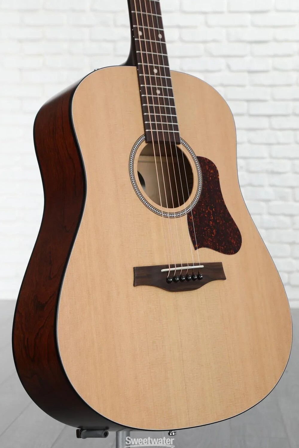 

Seagull Guitars S6 Cedar Оригинальная акустическая гитара - Натуральная
