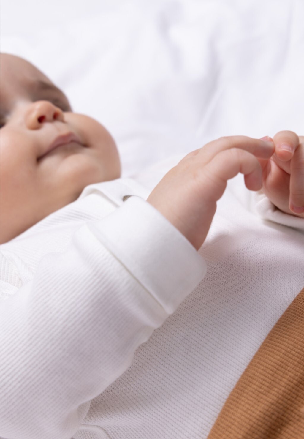 

Боди GOTS BABY BODY Tinyone, цвет Off white