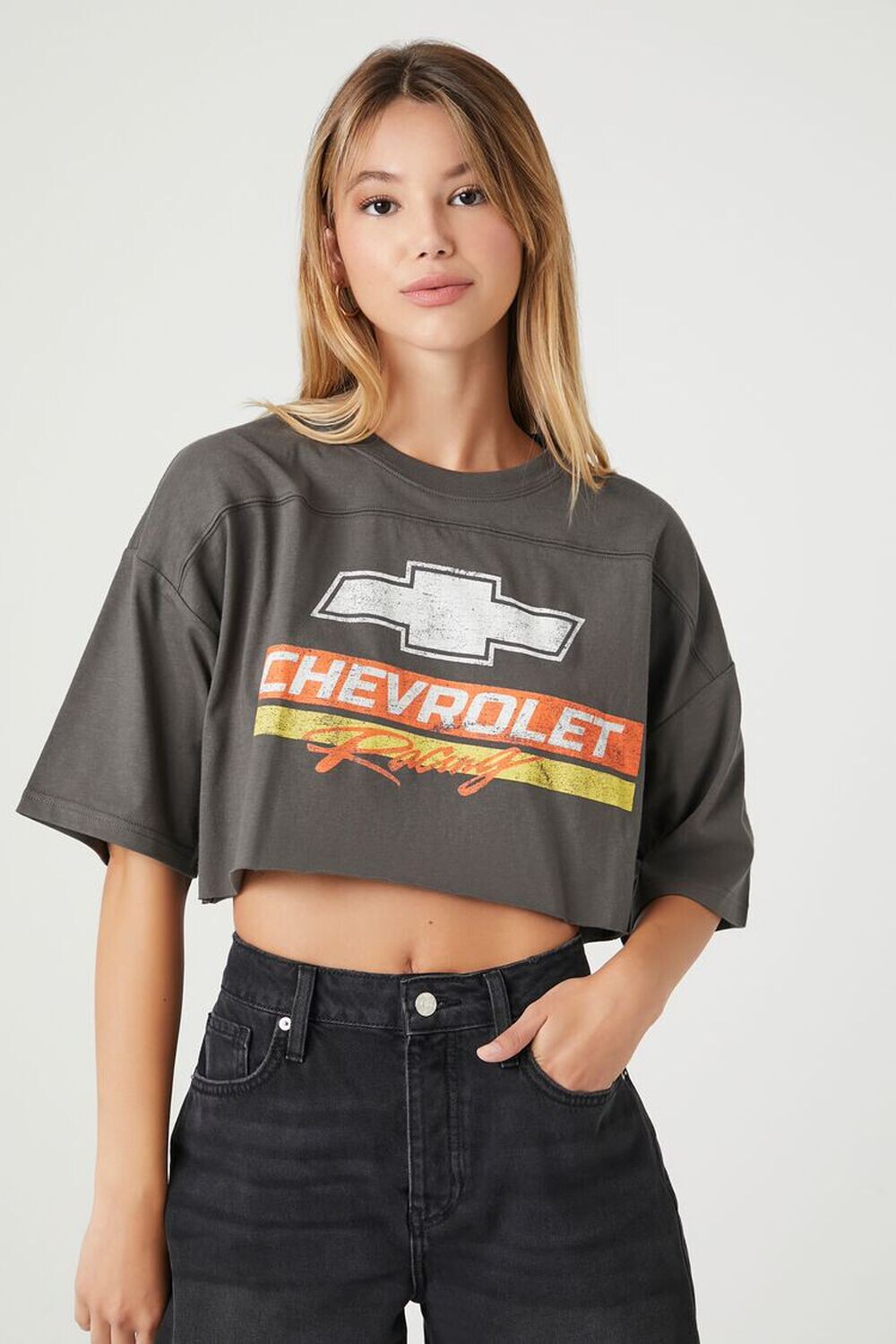 

Укороченная футболка с рисунком Chevrolet Racing Forever 21, угольный