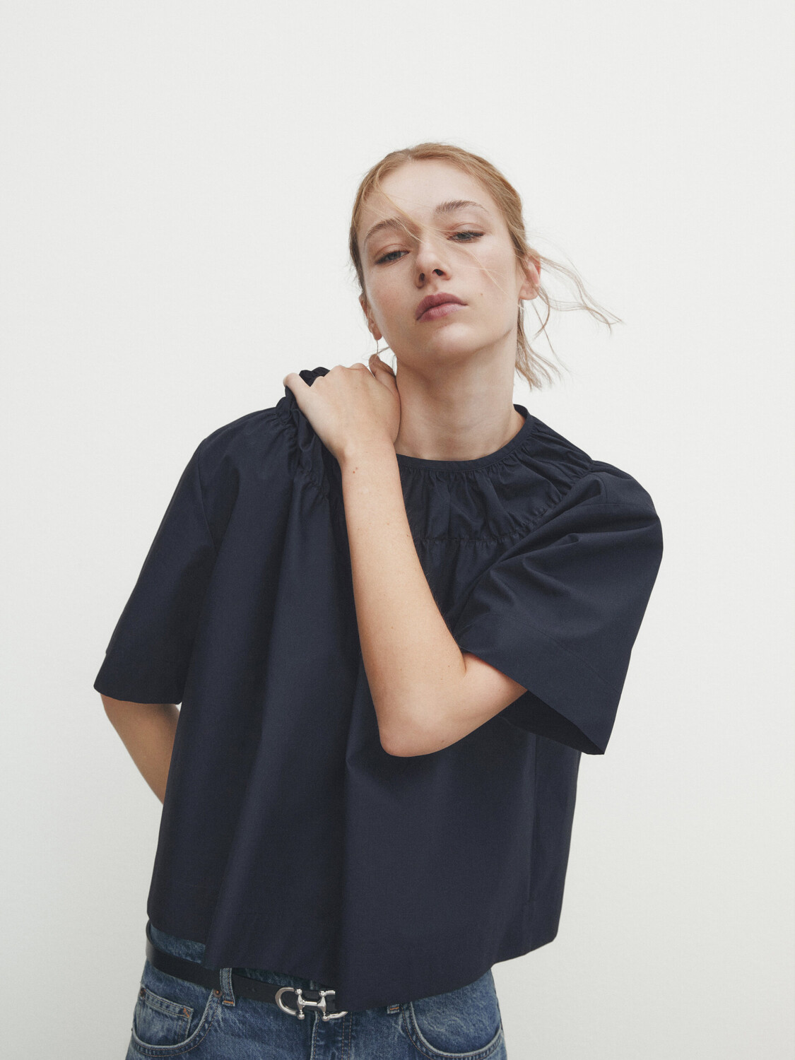 

Блузка из поплин со собранной деталией Massimo Dutti, темно-синий