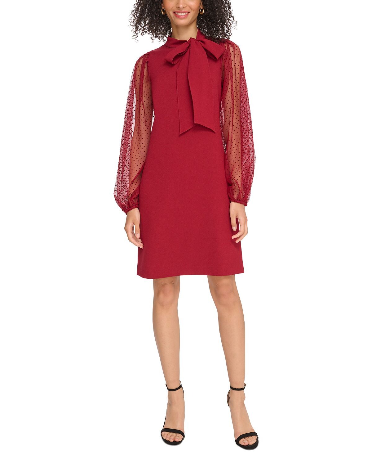 

Платье прямого кроя с сетчатыми рукавами в горошек Vince Camuto
