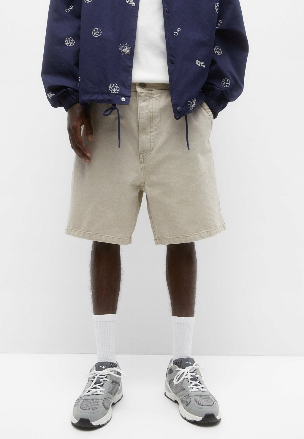 

Шорты Basic Colorful Bermuda PULL&BEAR, бежевый