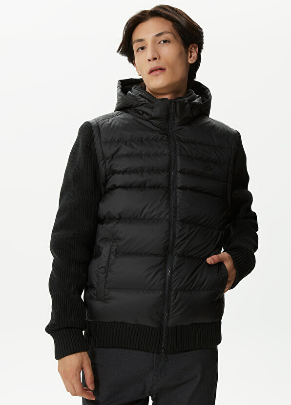 

Черное стеганое мужское пальто с капюшоном Lacoste, Черный