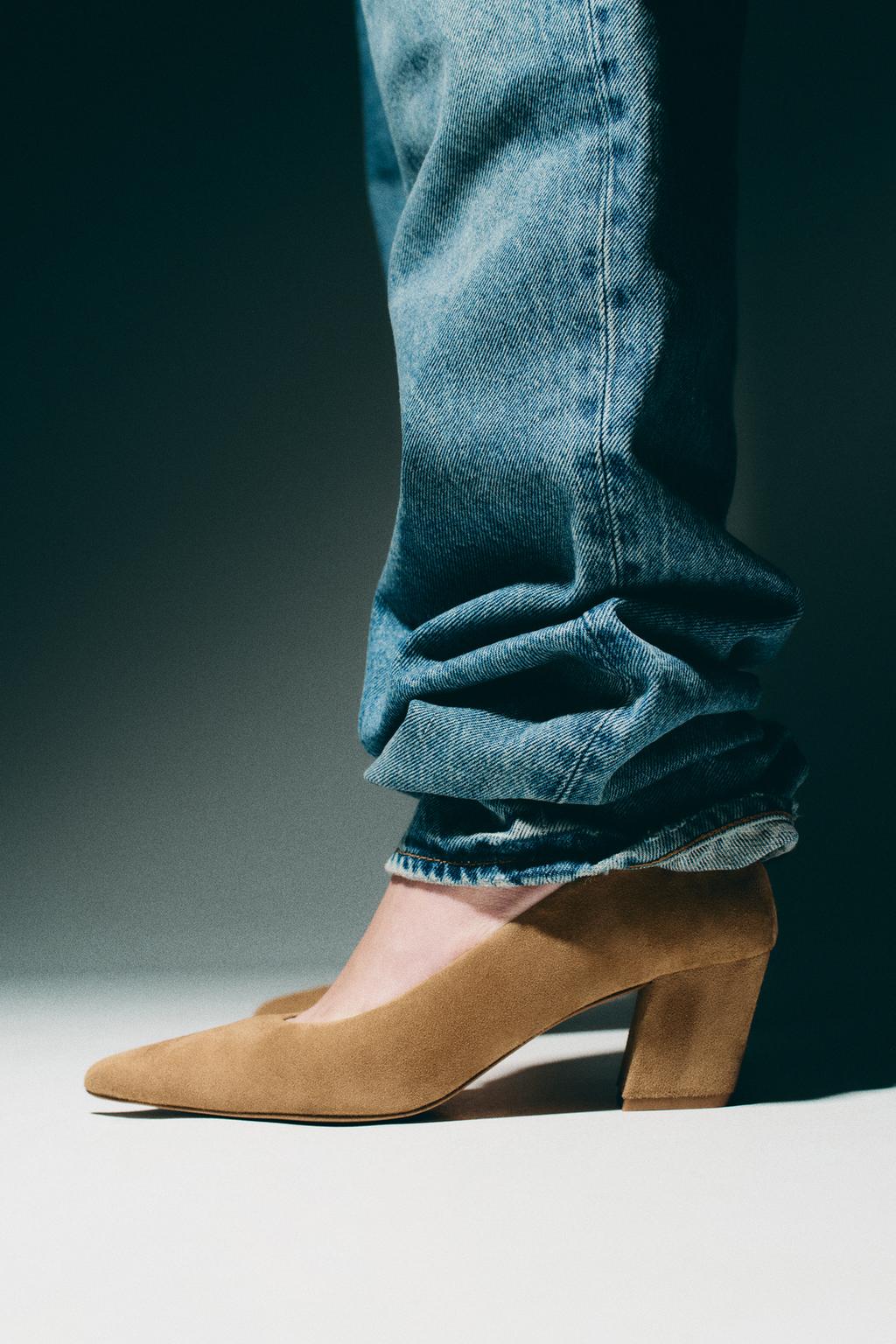Кожаные туфли на блок-каблике ZARA, песочно-коричневый кожаные ботинки с контрастной шнуровкой zara песочно коричневый