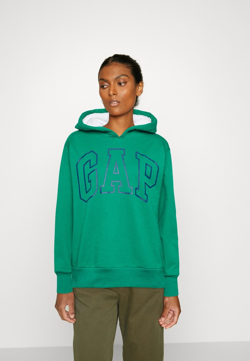

Толстовка GAP