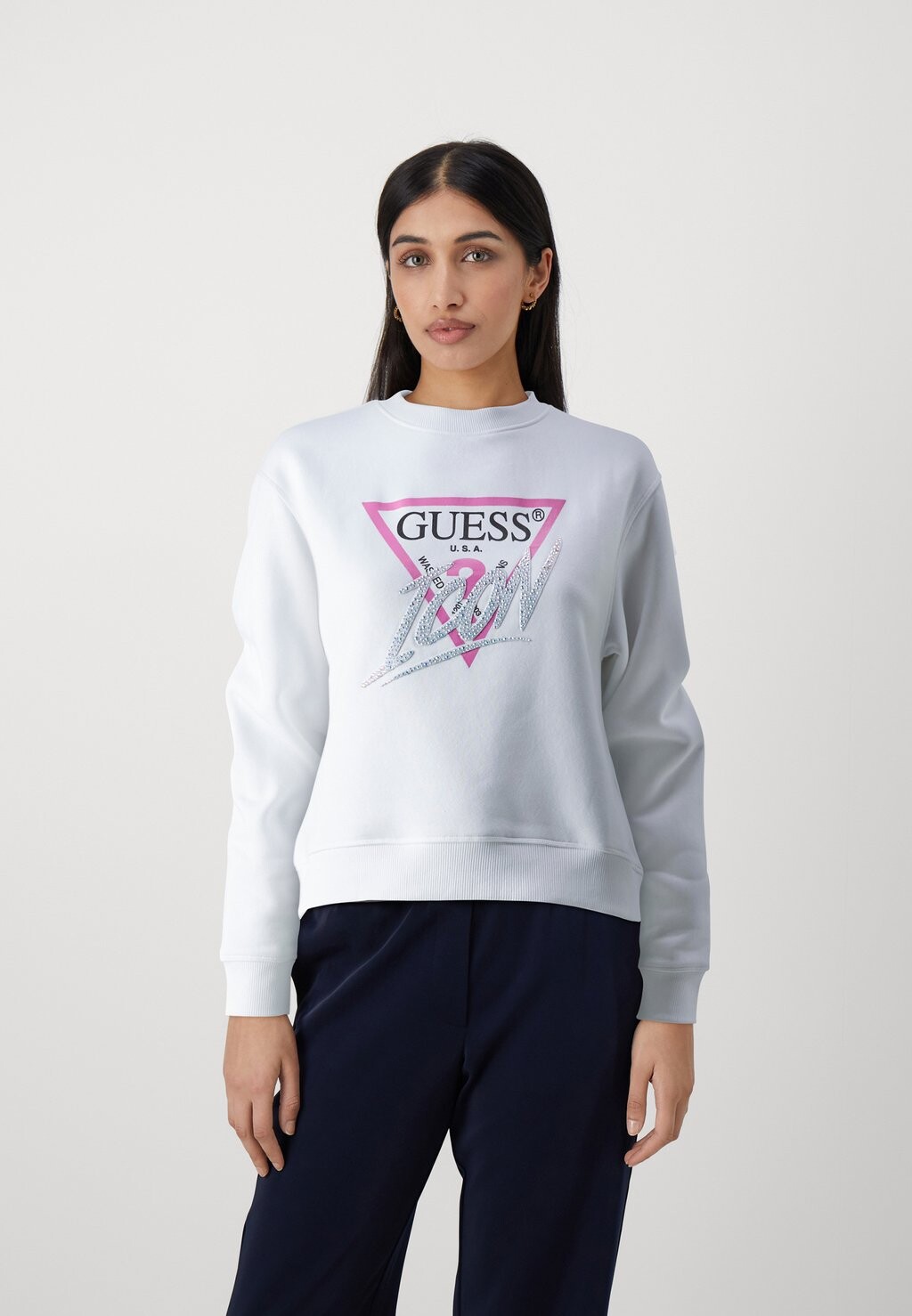 

Толстовка Guess, цвет pure white