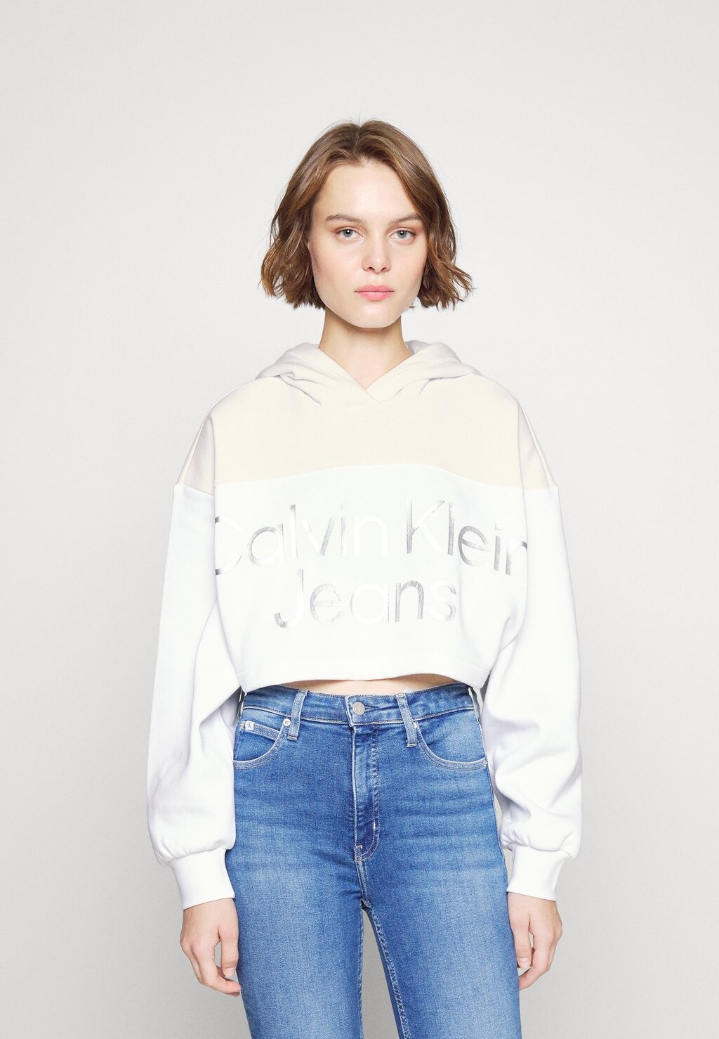 

Толстовка Calvin Klein Jeans, белый