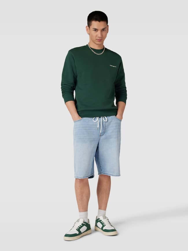 

Джинсовые шорты с отстрочкой-лейблом Review, светло-синий