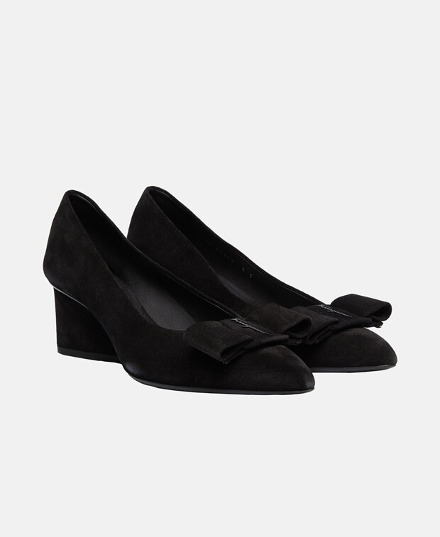 

ТУфли лодочки Salvatore Ferragamo, черный