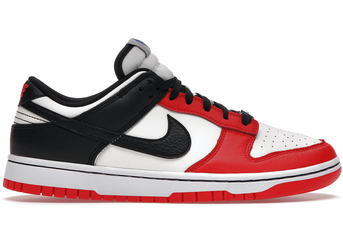 

Кроссовки Nike Dunk Low
