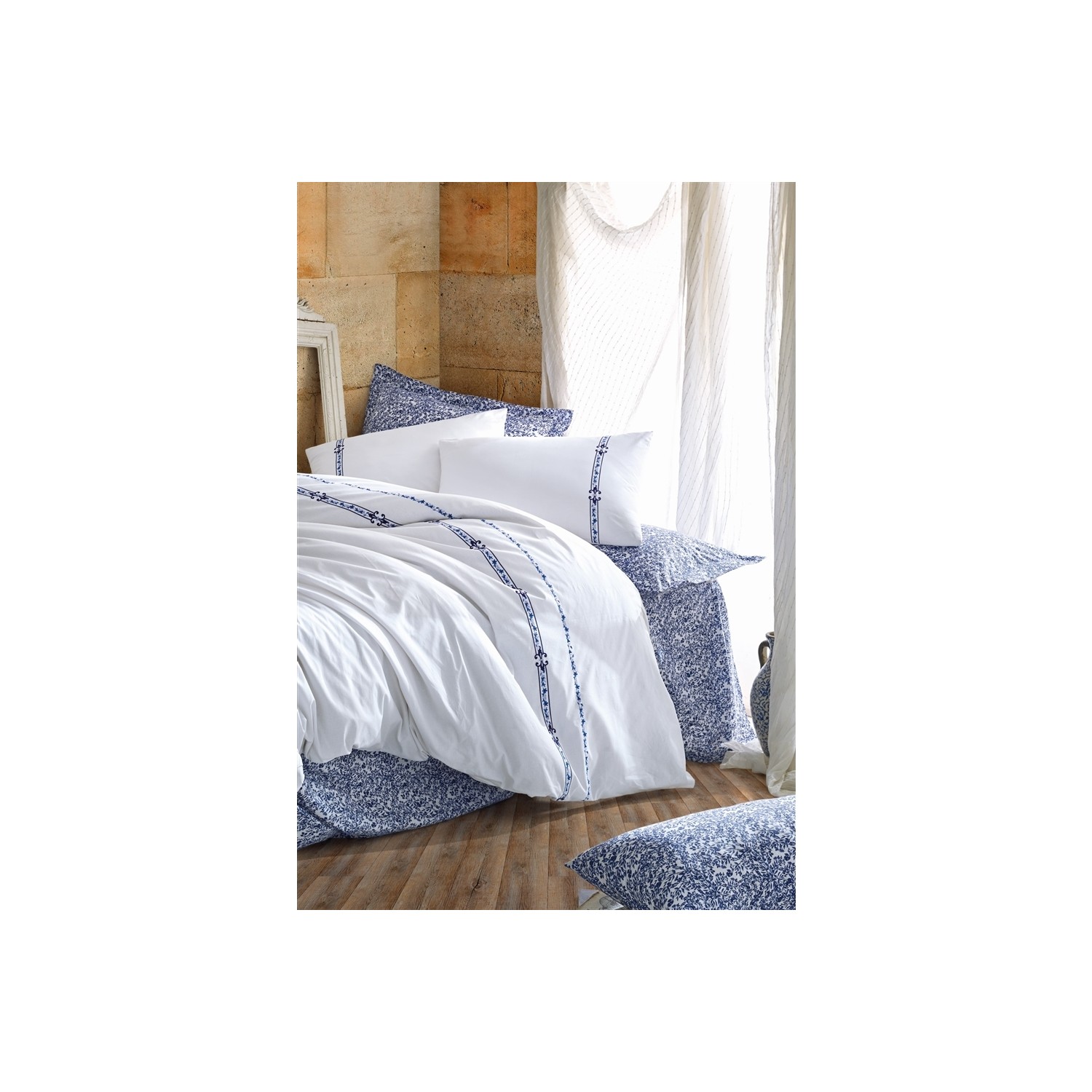 Комплект постельного белья из хлопка Box Majestic Series с вышивкой - Delmor soja mavi beyaz keten dolgu topuk terlik