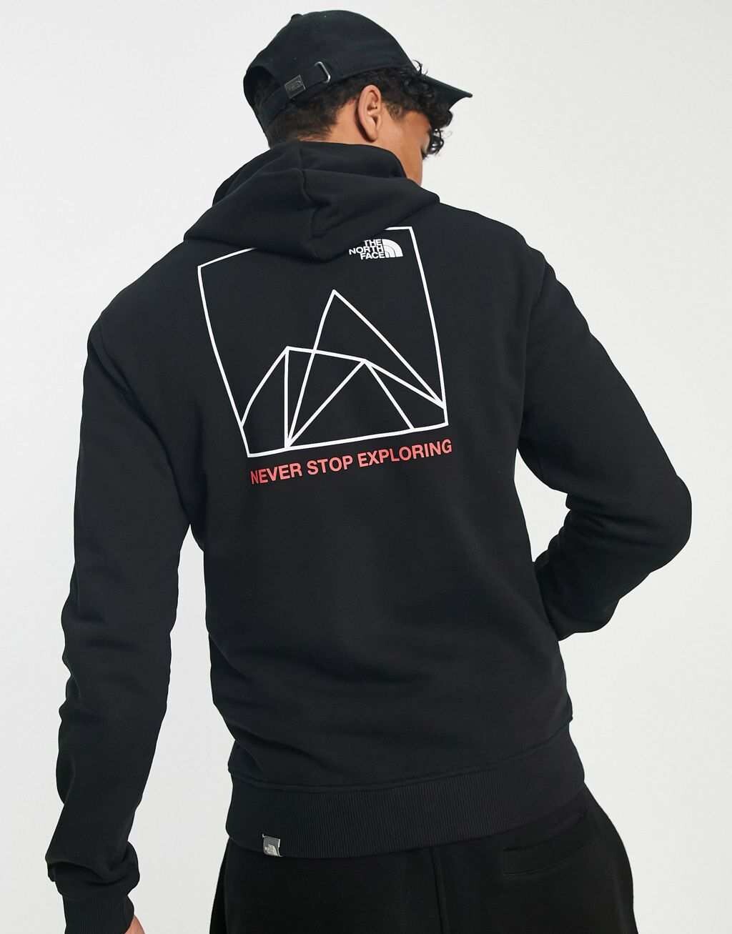 

Черная худи с принтом The North Face Coordiantes