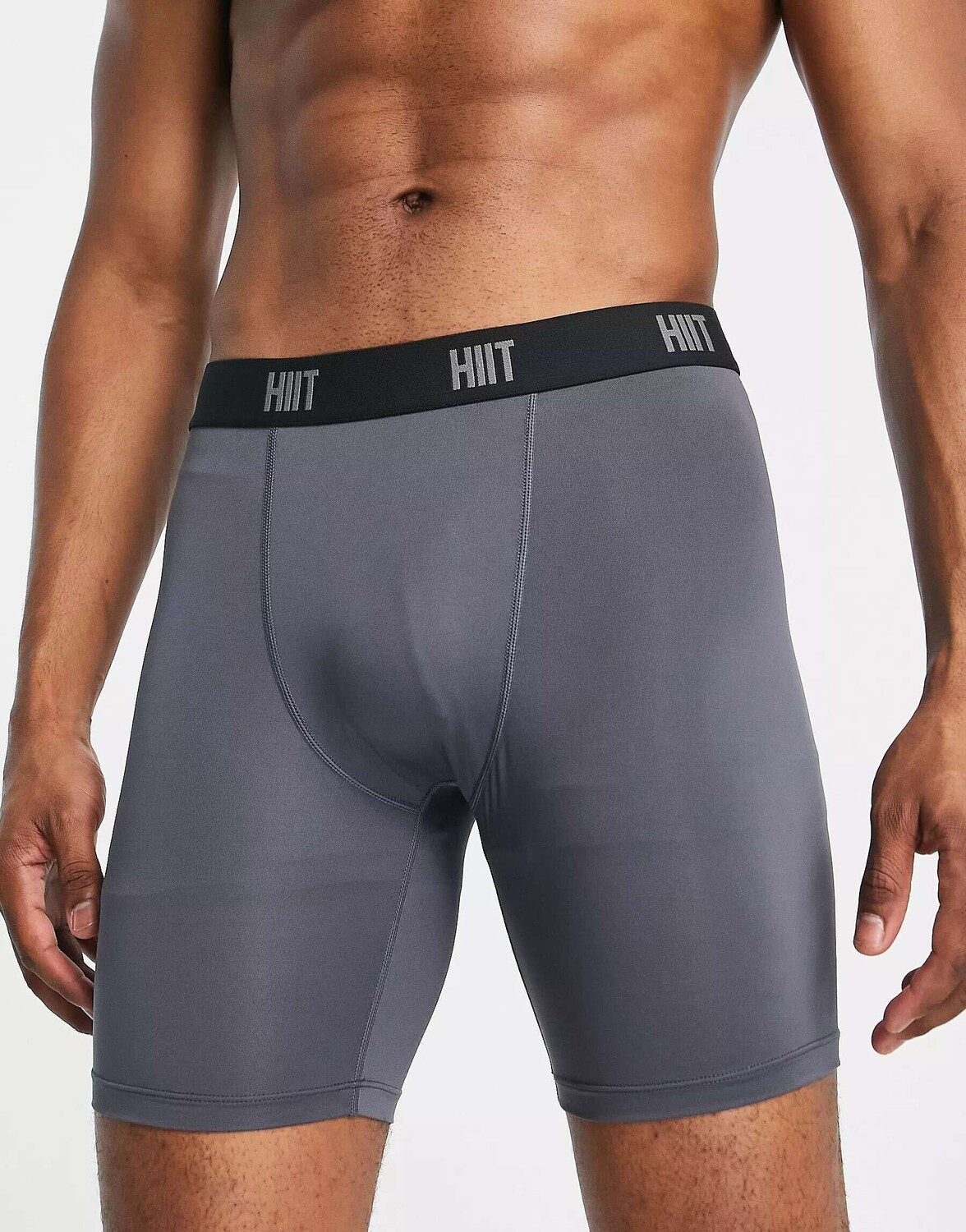 

Короткие базовые шорты для HIIT