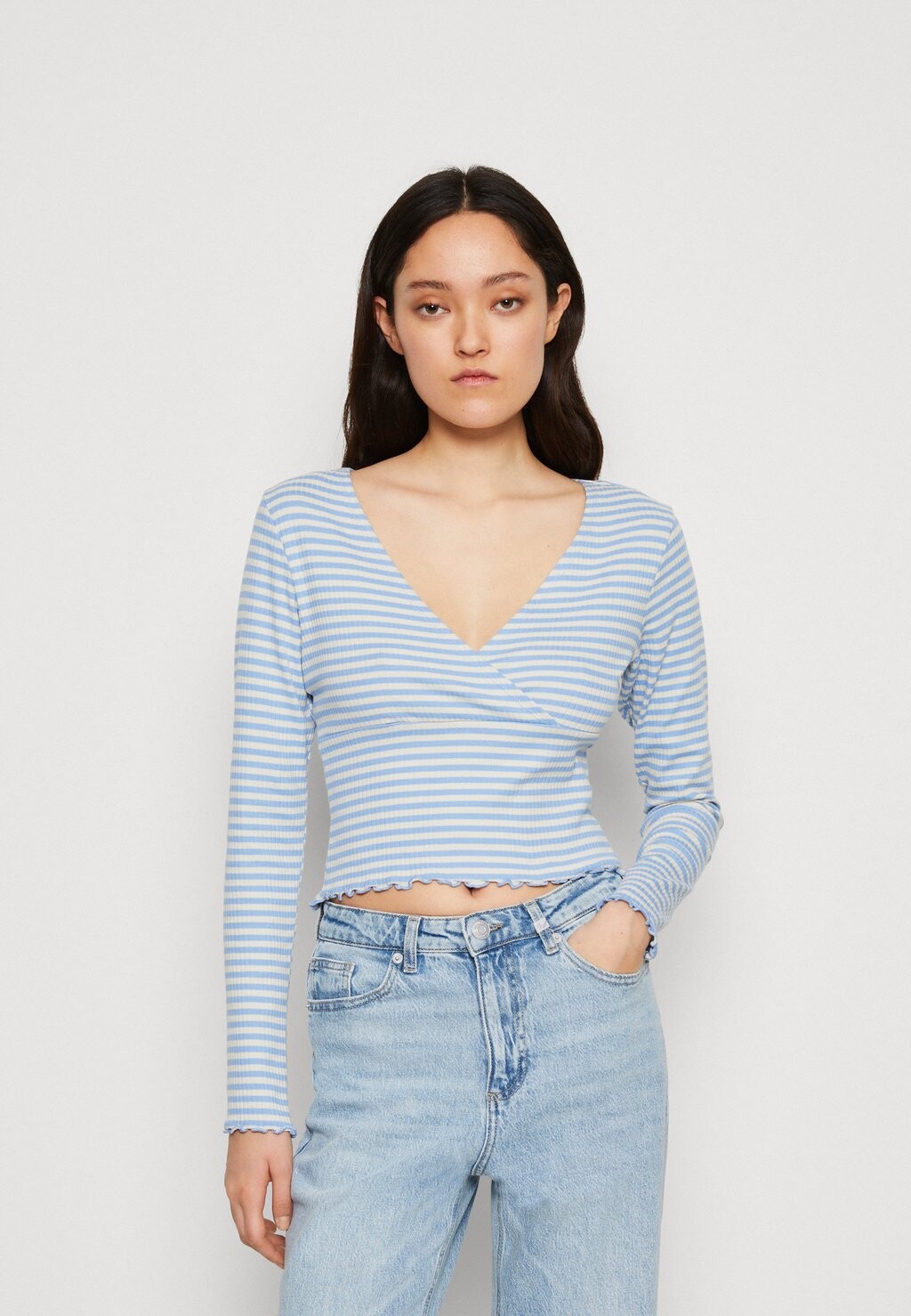 

Рубашка с длинным рукавом Monki