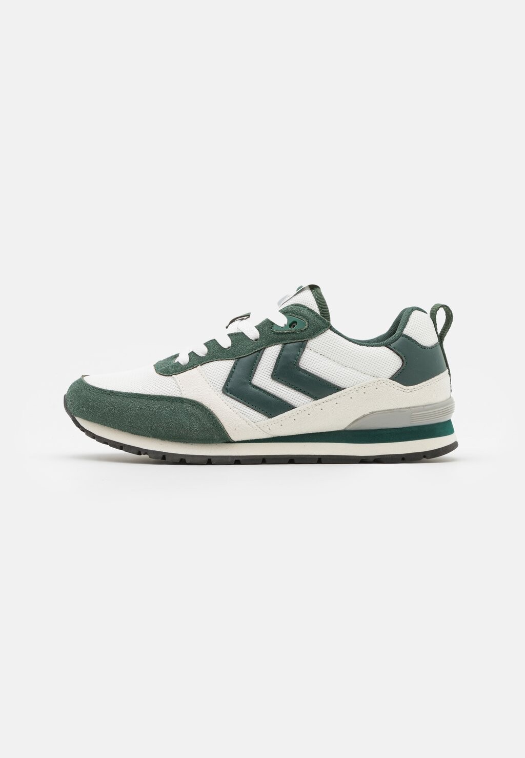 

Кроссовки Hummel